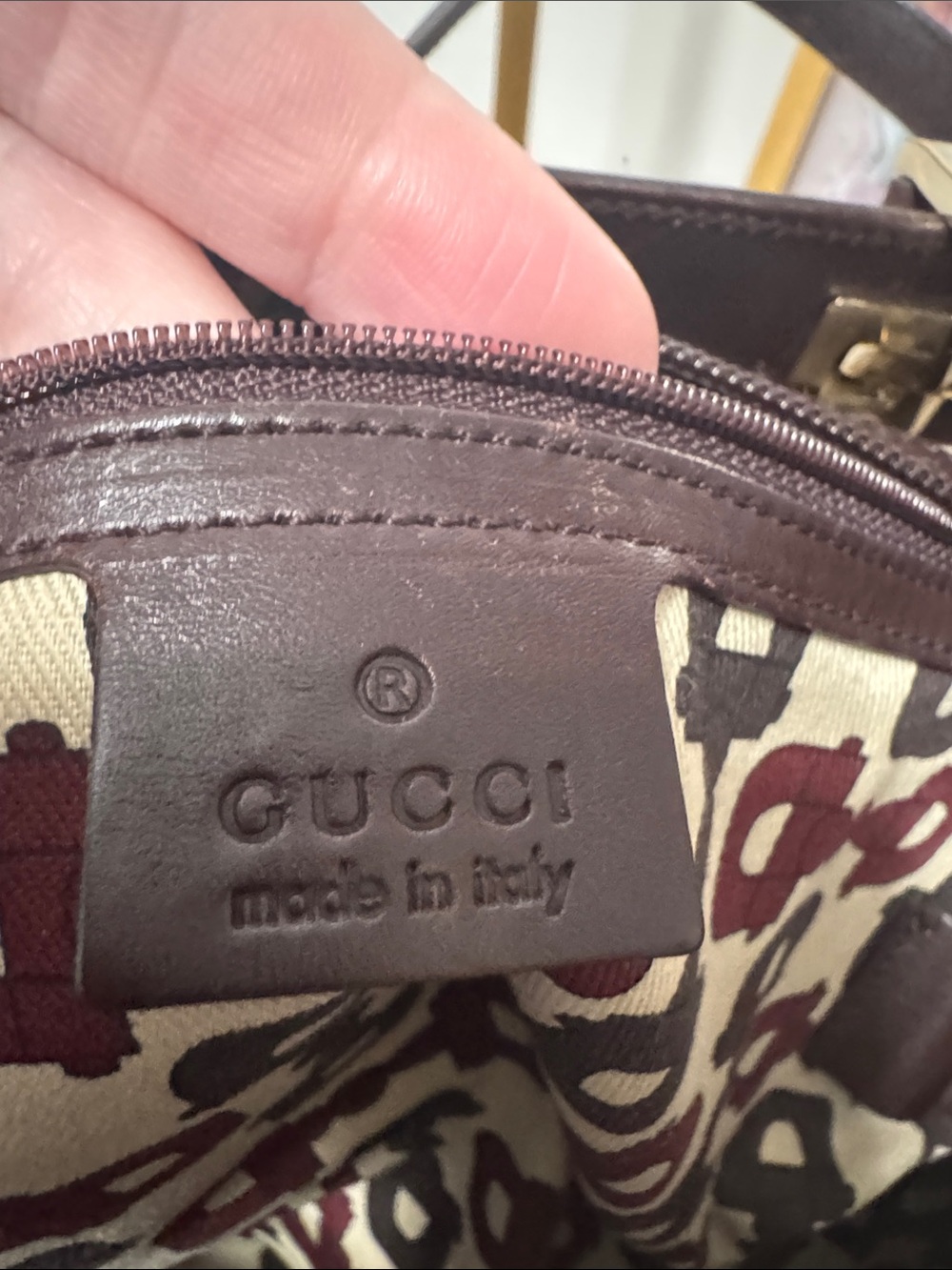 Gucci Guccisima medium punch tote in Chocolate Brown leather - Picture 11 of 12